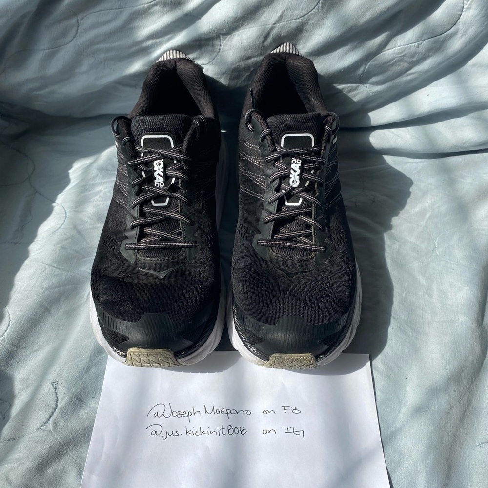 Pre Loved pair of hoka one size 12.5